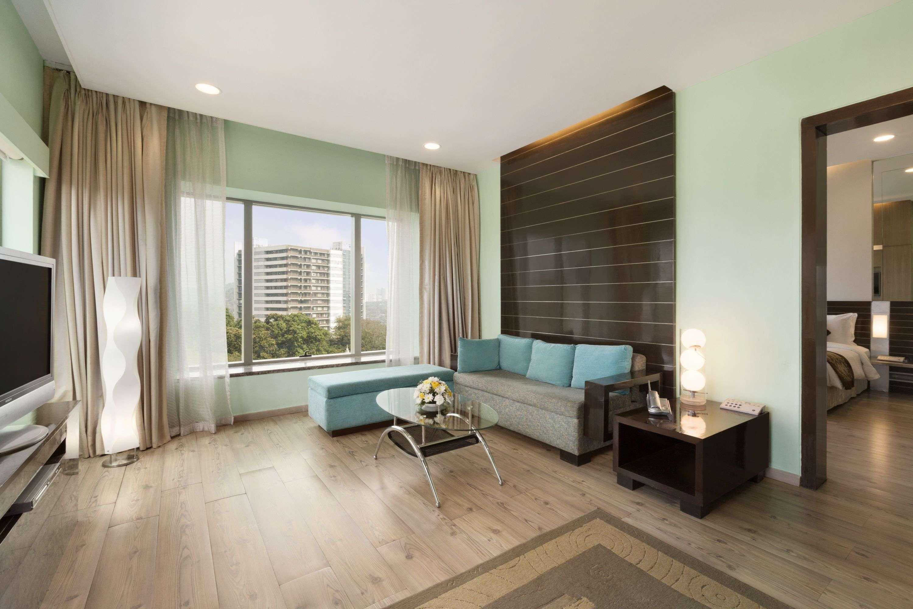 Ramada Powai Hotel & Convention Centre Mumbai Exterior photo