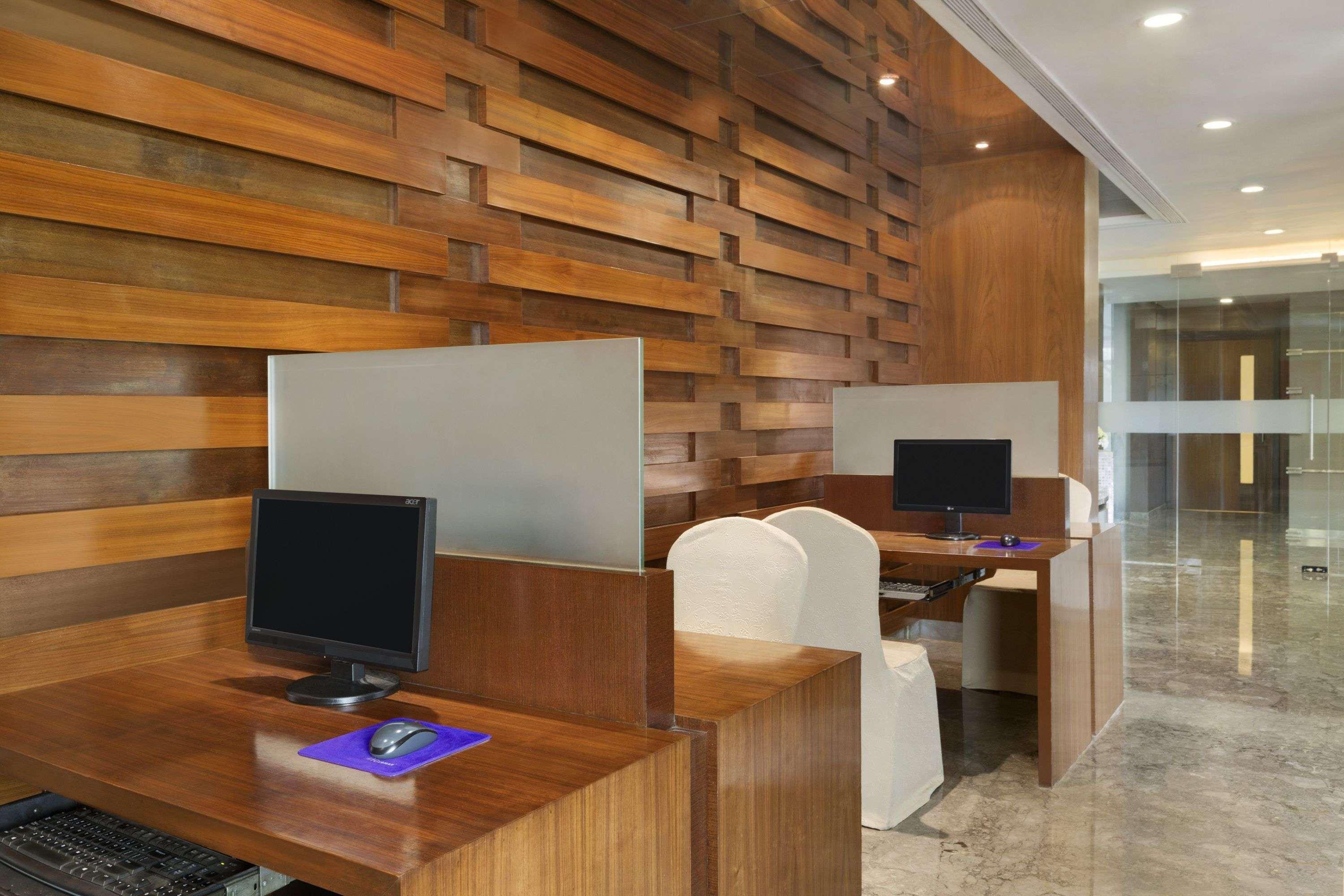 Ramada Powai Hotel & Convention Centre Mumbai Exterior photo